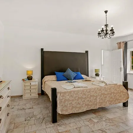 Pinhal Santo By Villa *